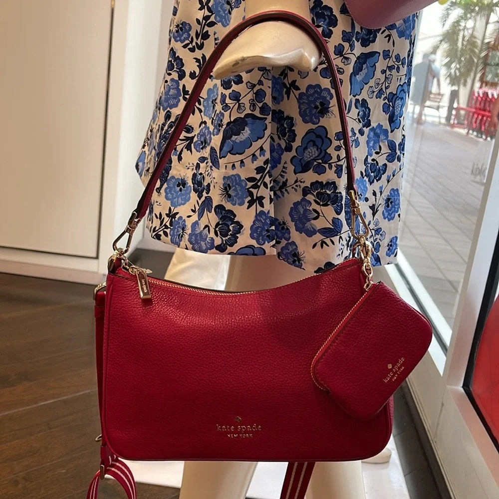Kate Spade Rosie Shoulder Bag With Tech Attachment AirPod
Renaissance Rosie
NWT - Picture 15 of 16